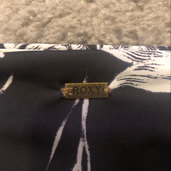 ROXY 2 - Piece Reversible bikini - Picture 2 of 7